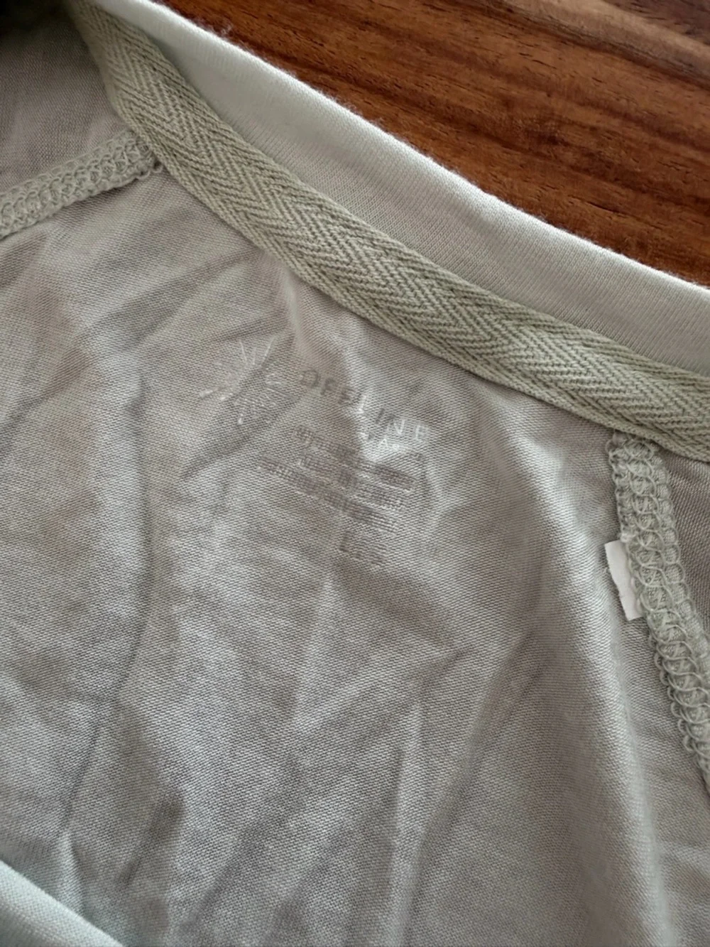 Aerie Offline Long-Sleeve Lightweight Scoop Neck Top - Cream size L - Picture 3 of 3